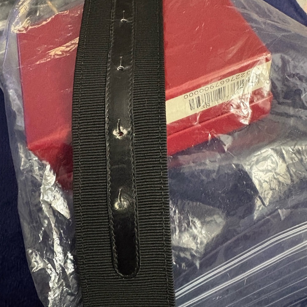 Salvatore Ferragamo Black and Gold women Belt - Picture 4 of 7